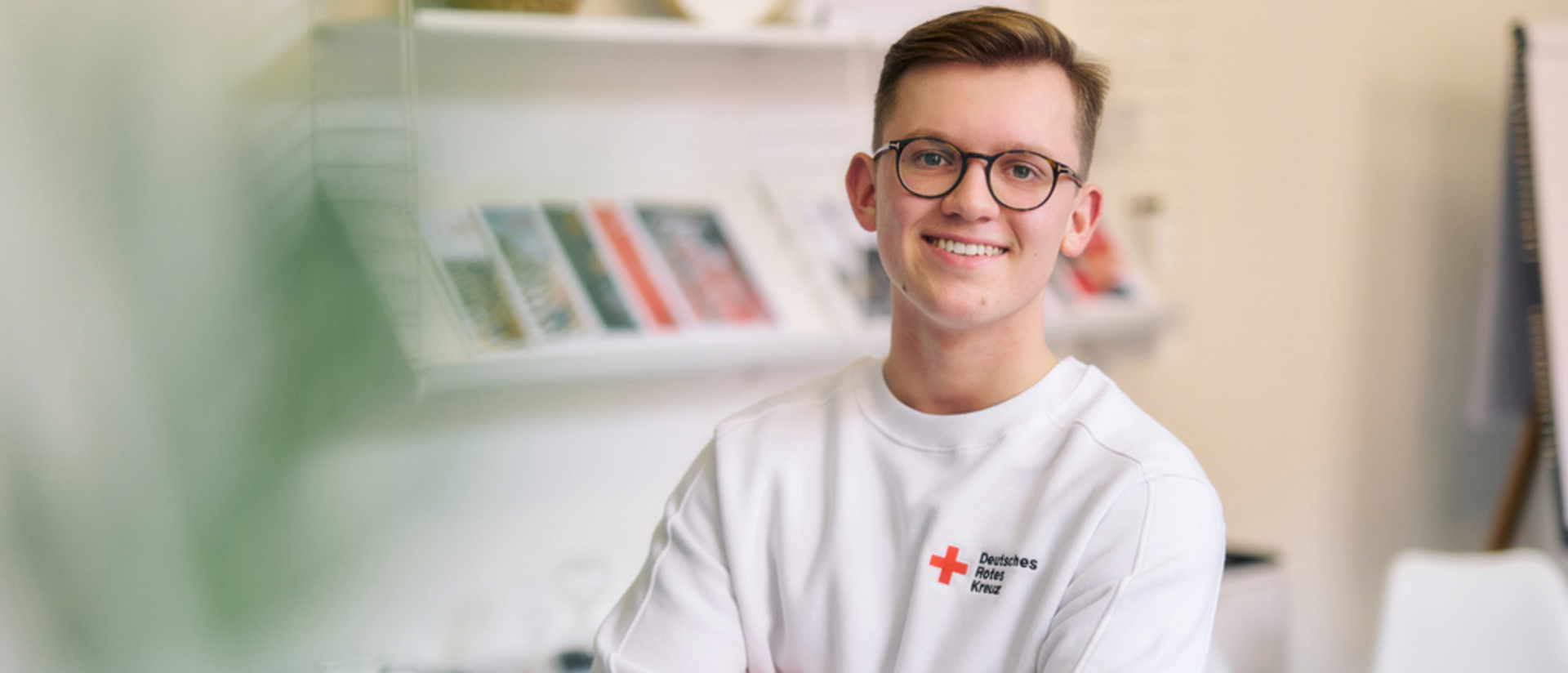 Symbolfoto junger Mitarbeiter des DRK Symbolfoto junger Mitarbeiter des DRK